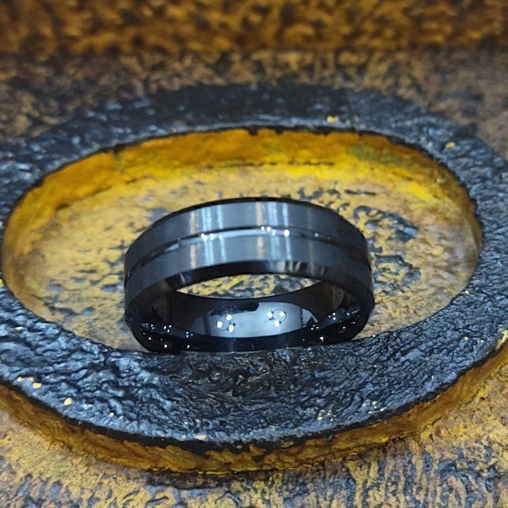 Men's Black Groove Wedding Ring Band - Grooved Black Wedding Ring For Guys - Picture 5 of 6